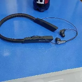 Nausnik bez prawadnoy