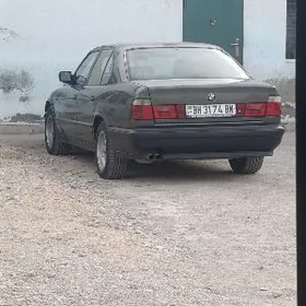 BMW 525 1990