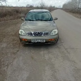 Daewoo Leganza 1999
