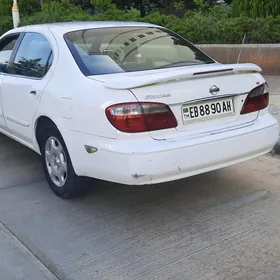 Nissan Maxima 2000
