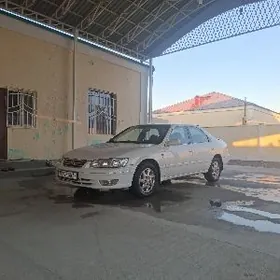 Toyota Camry 2000