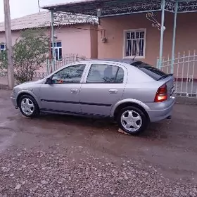 Opel Astra 2003