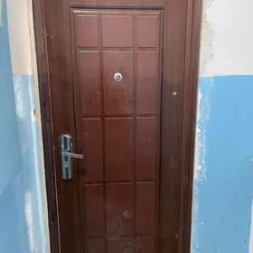 дверь Eşik Gapy