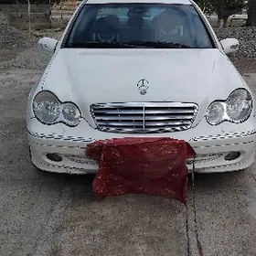 Mercedes-Benz 230E 2005