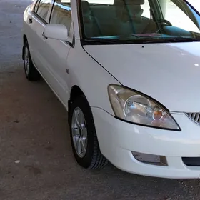 Mitsubishi Lancer 2005