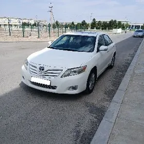 Toyota Camry 2010