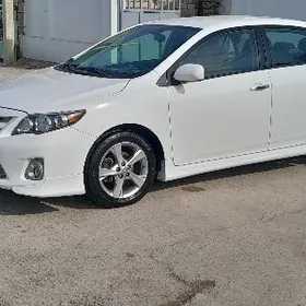 Toyota Corolla 2013