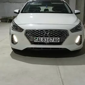 Hyundai Elantra GT 2019