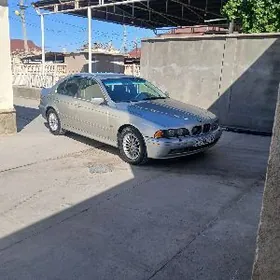 BMW E39 2002