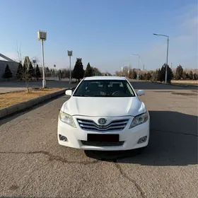 Toyota Camry 2011
