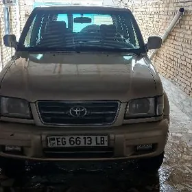 Isuzu Trooper 2000