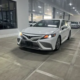 Toyota Camry 2023