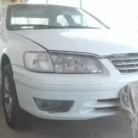 Toyota Camry 2001