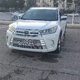 Toyota Highlander 2017