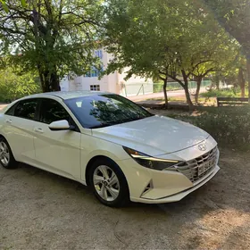Hyundai Elantra 2021