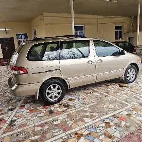 Toyota Sienna 2002