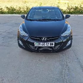 Hyundai Elantra 2013