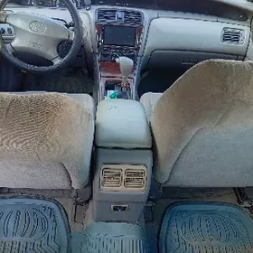 Toyota Avalon 2000