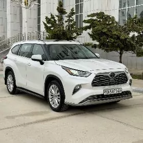 Toyota Highlander 2020