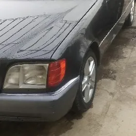 Mercedes-Benz 500-Class 1992