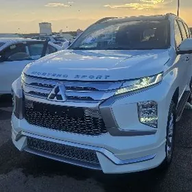 Mitsubishi Montero Sport 2023