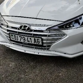 Hyundai Elantra 2020