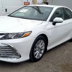 Toyota Camry 2023