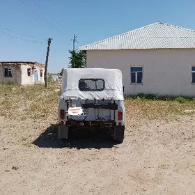UAZ 469 1995