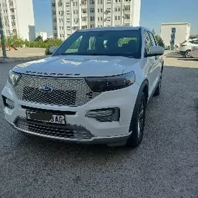 Ford Explorer 2021