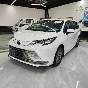 Toyota Sienna 2021