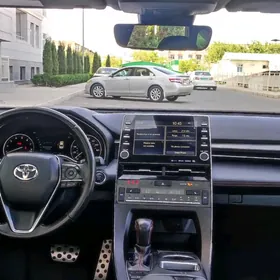 Toyota Avalon 2021