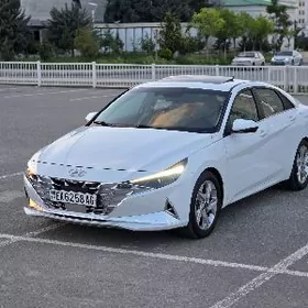 Hyundai Elantra 2021