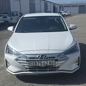 Hyundai Elantra 2020