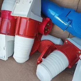 Силовые вилки и розетки