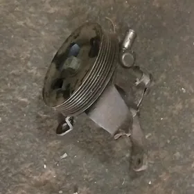 urlawoy nasos 2.5 Nissan urwan