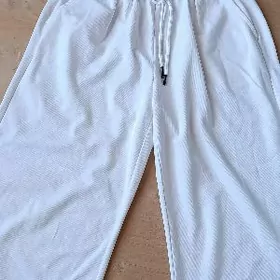 Спортивные брюки