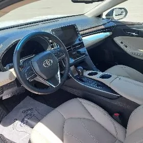 Toyota Avalon 2020