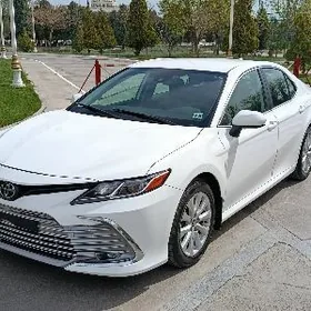 Toyota Camry 2020