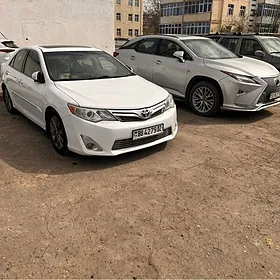 Toyota Camry 2013