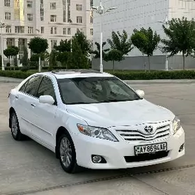 Toyota Camry 2011