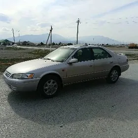 Toyota Camry 1998