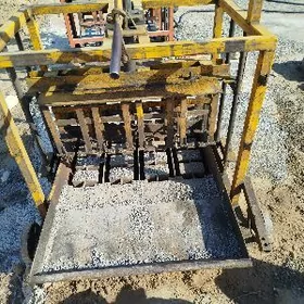 beton kerpiç çykarýan