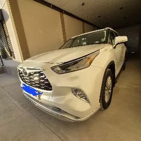 Toyota Highlander 2023