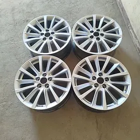 тойота хайландер