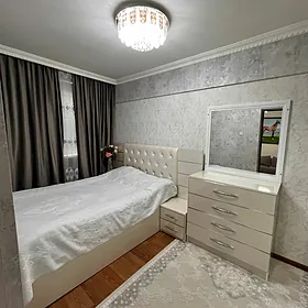 10мкр 4в3 евро 1 этаж дворик