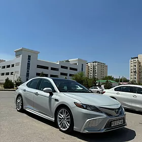Toyota Camry 2022