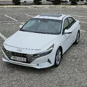 Hyundai Elantra 2021