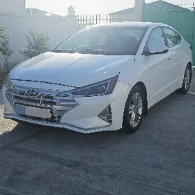 Hyundai Elantra 2019