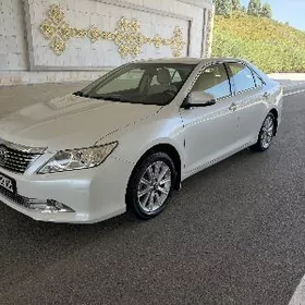 Toyota Camry 2014