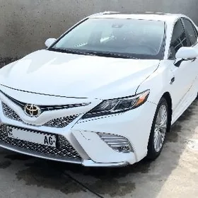 Toyota Camry 2018